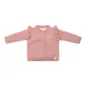 Preview: Weiche Babyjacke aus Bio-Baumwolle in zartem Rosa auf weißem Hintergrund