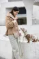 Preview: Leckerlibeutel Karl Taupe für Hunde – praktisches Design für eine bequeme Handhabung
