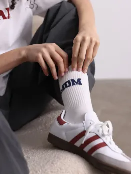famvibes MOM COLLEGE Socken