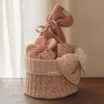 Weiche rosa Blume als Baby-Rassel von Little Dutch – ideales Greifspielzeug