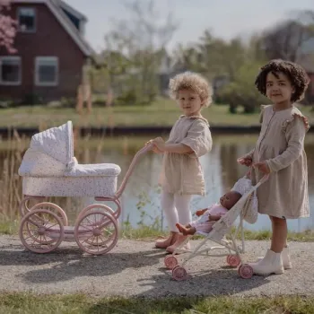Little Dutch Puppenwagen Soft Flowers mit Metallgestell und Korb unten