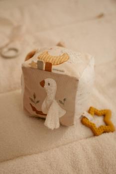 Little Dutch Soft Cube Beige für sensorische Entdeckung