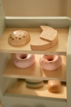 Spielküche Café mit Donuts, Cookies, Tassen & Menütafel