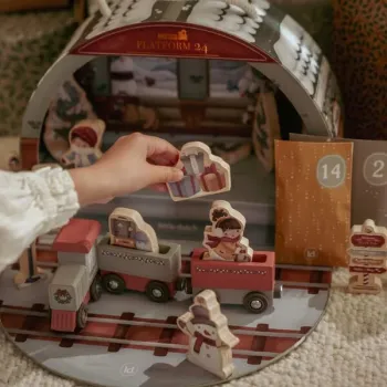 Holz-Eisenbahn Adventskalender mit kleinen Überraschungen von Little Dutch