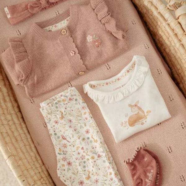 Strickjacke Fairy Pink in Kombination mit passender Babymode