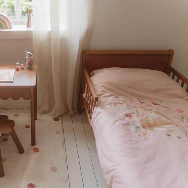 Kinderbett mit rosa Bettbezug Rehmotiv – 100x140 cm Bio-Baumwolle