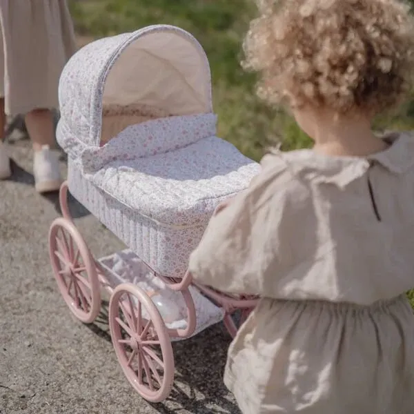 Puppenwagen Soft Flowers von Little Dutch – Rollenspielzeug für Kinder