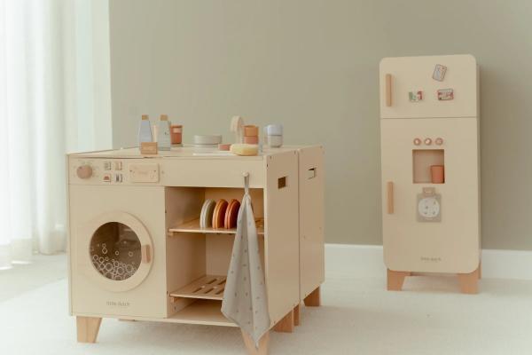 Kinderküche Holz von Little Dutch mit Kühlschrank, Waschmaschine und Kochstation Kinderküche Holz von Little Dutch mit Kühlschrank, Waschmaschine und Kochstation