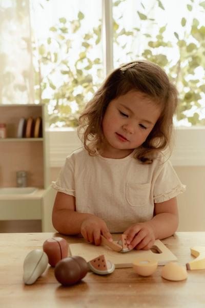 Holz Obst Schneideset von Little Dutch – pädagogisches Spielzeug zur Förderung motorischer Fähigkeiten