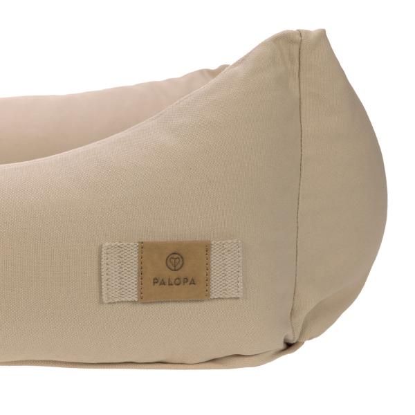 Weiches Hundebett aus Baumwolle in Humus. Nachhaltig, waschbar & stilvoll – Modell Fred von Palopa. Für Hunde mit Anspruch auf Komfort & Design.