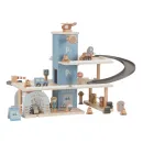 Holzparkhaus Blau Essentials mit drei Parkdecks, Waschstraße und Hubschrauberplattform